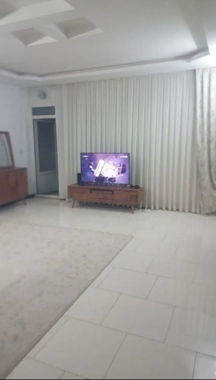 آپارتمان ۹۰ متری