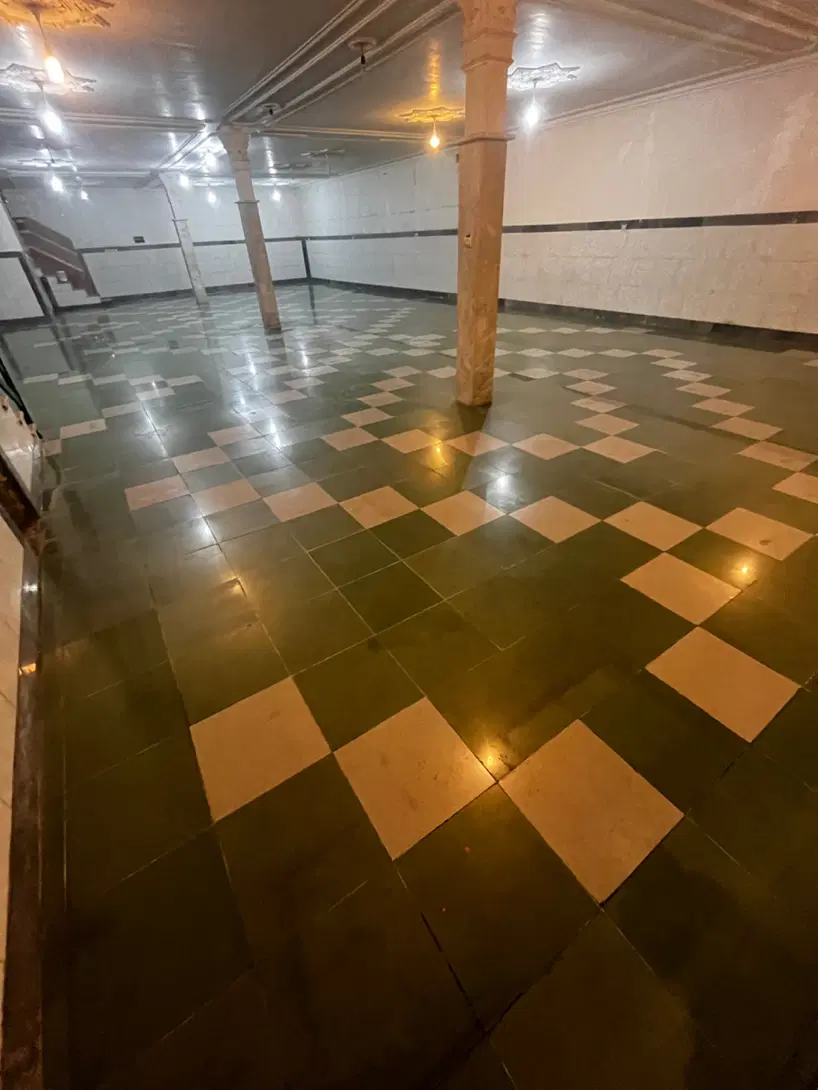 اجاره زیر زمین تجاری