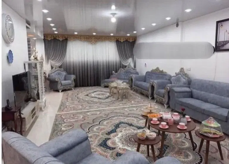 آپارتمان۸۳مترنبش میرزاکوچک خان آسانسور و پارکینگ