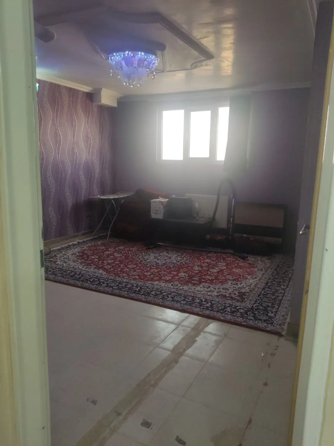 آپارتمان ۱۶۰متری ۳خوابه سند ملک ۲۰متری صاحب الزمان