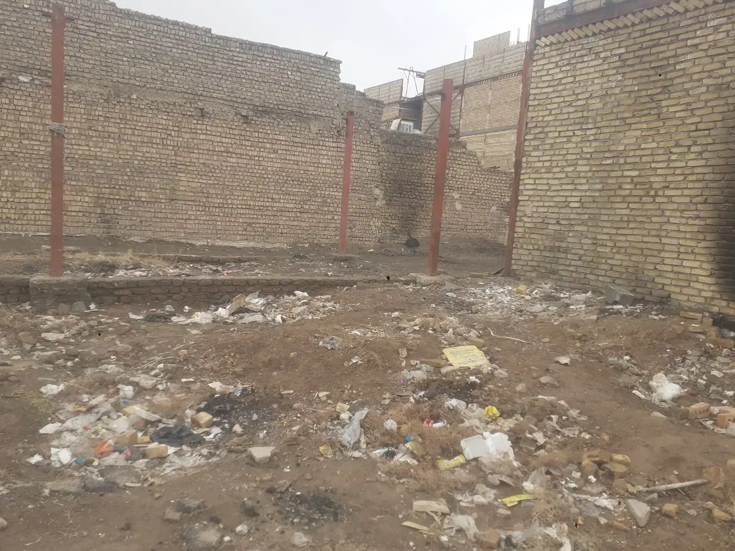 زمین فروشی  نیمه ساز
