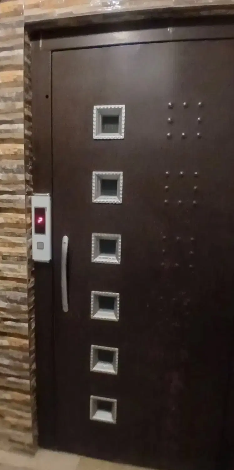 آپارتمان ۹۴متری پیروزی میدان بروجردی