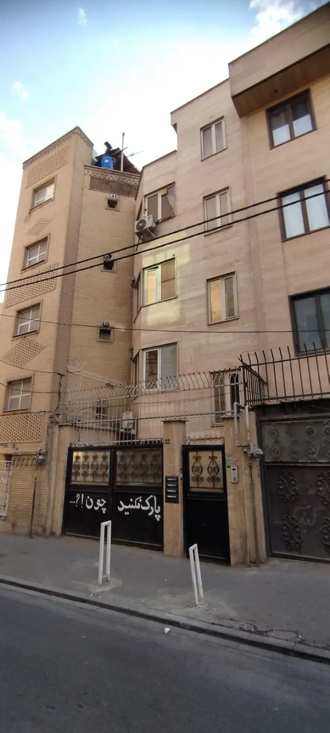 دو واحد مسکونی در یک سند کمیل پوراسلامی