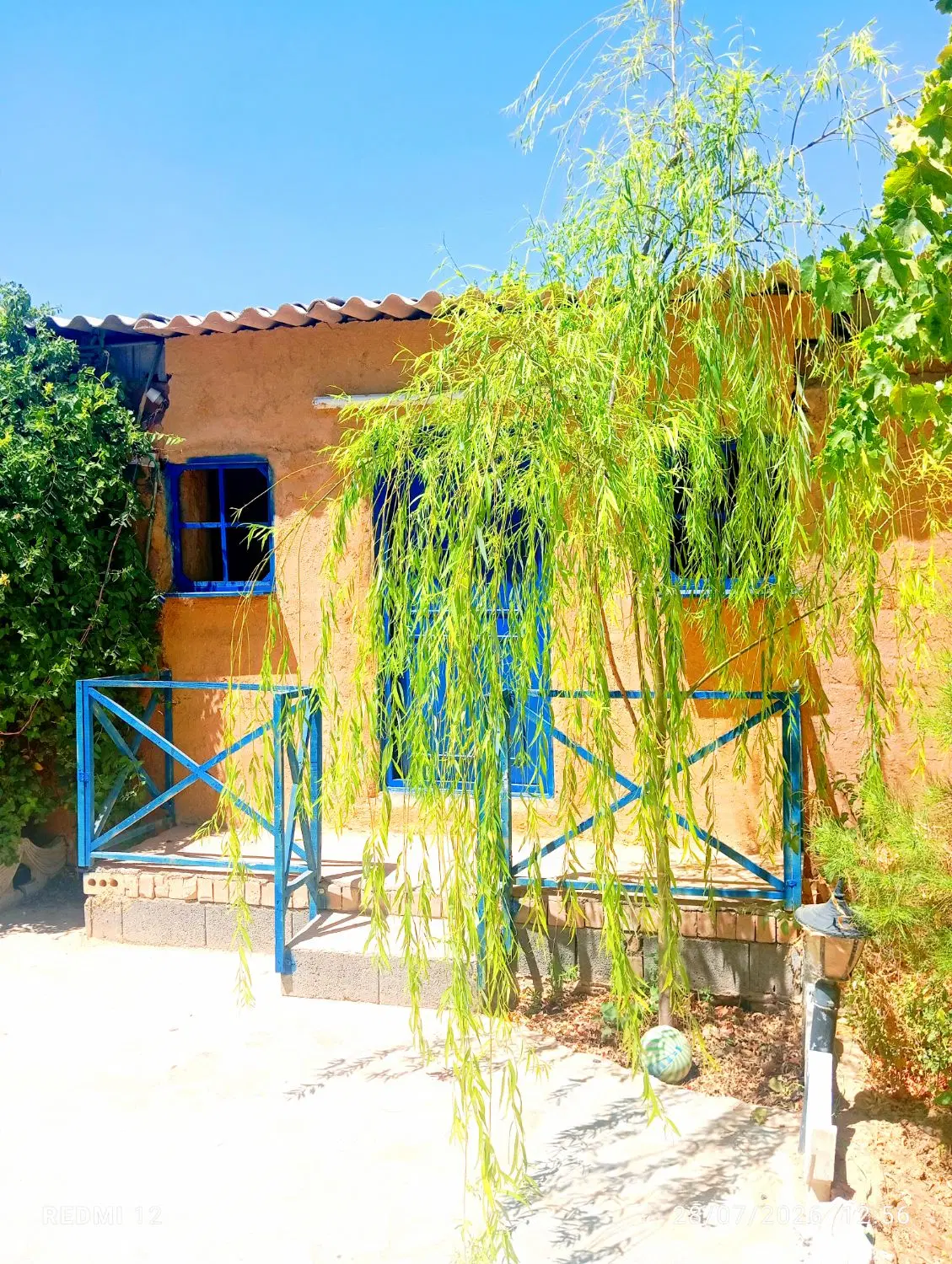 باغ خاطره ها..باغ سنتی کاهگلی دنج در مشهد