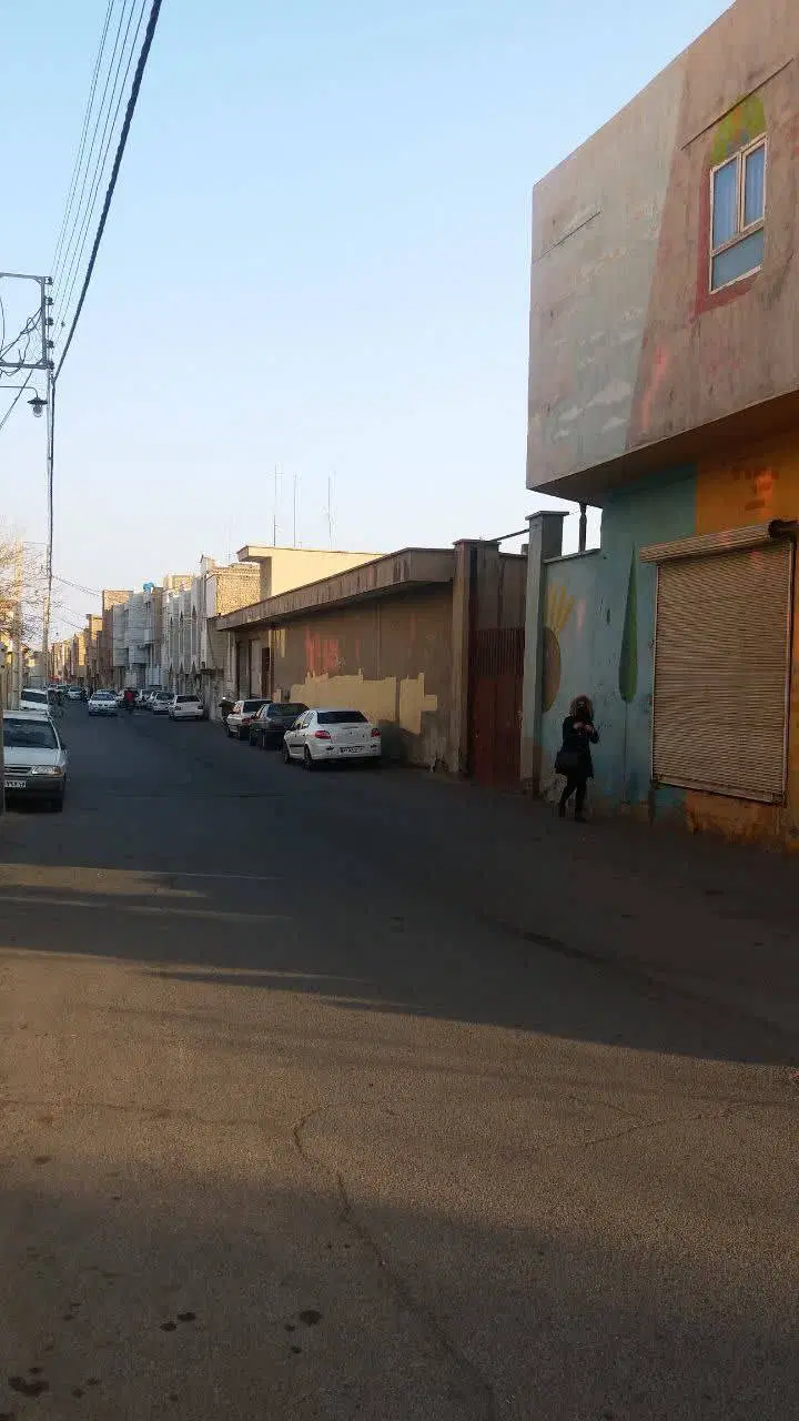 ۱۲۰۰ متر گاراژ با ۱۶ مغازه تخلیه