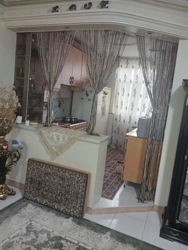 آپارتمان ۶۴ متری عباس کاشی