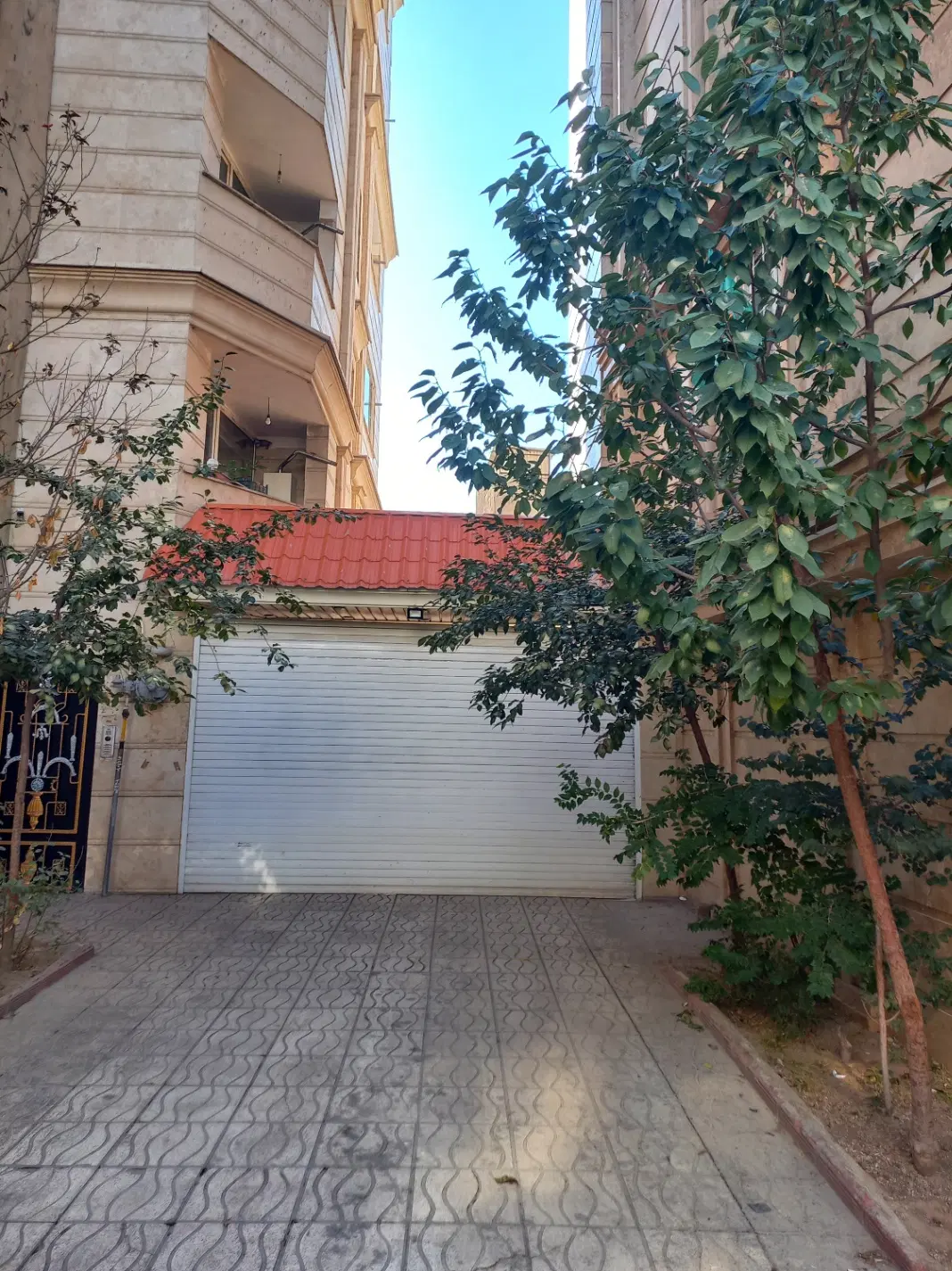 ۱۰۵ متر آپارتمان ۲ خوابه فول امکانات