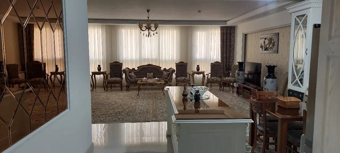 ۱۴۰ متری شیک