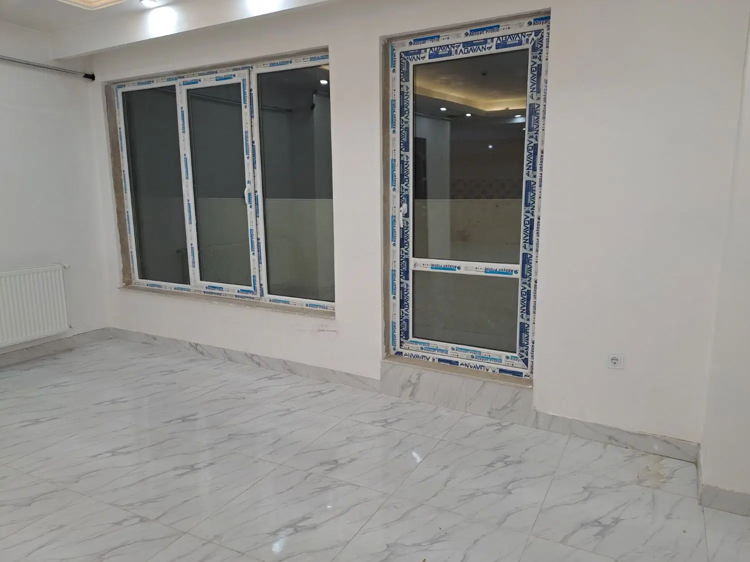 اجاره واحد دفتری برخیابان۴۵متری کمربندی