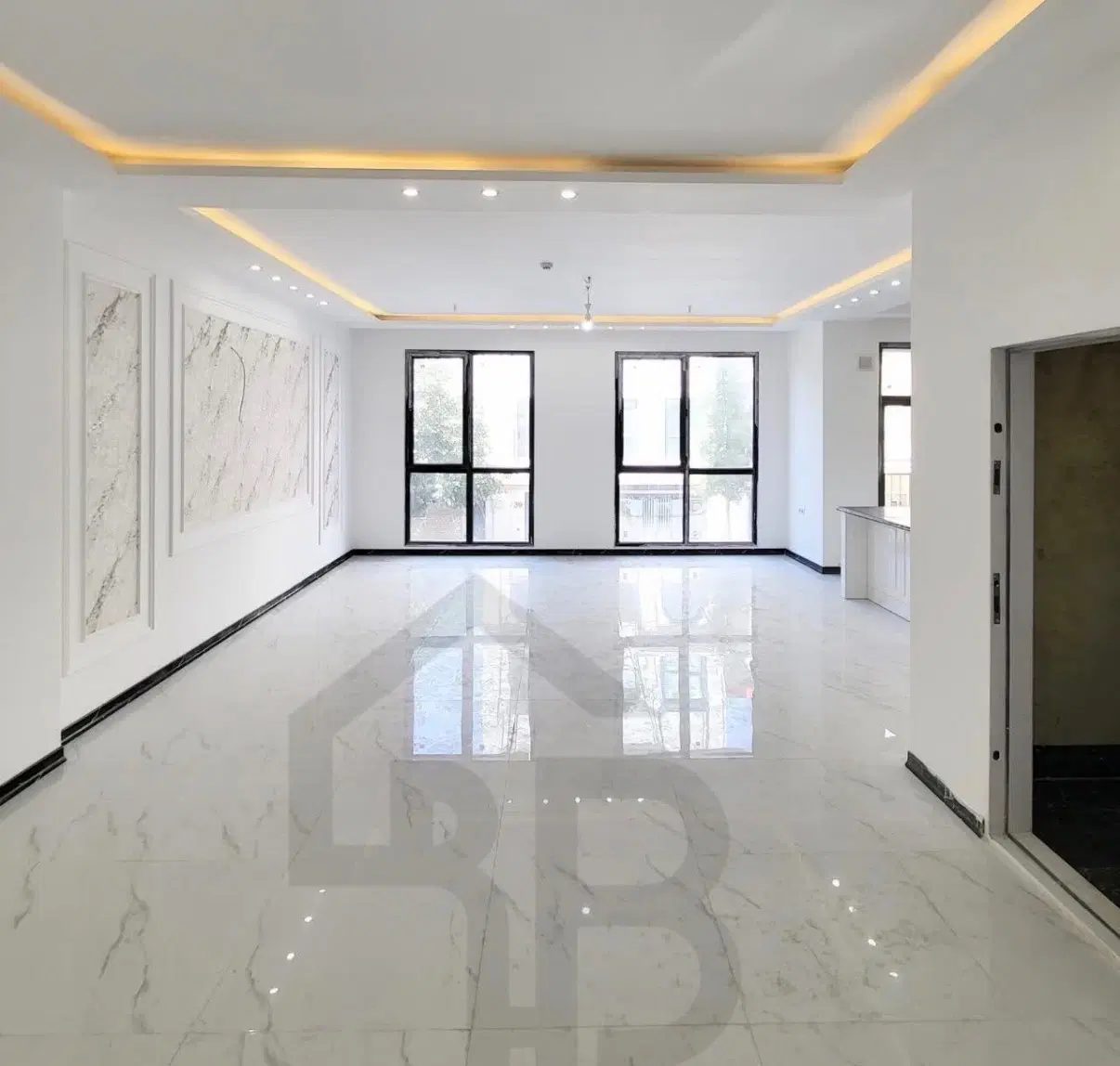 اپارتمان ۱۶۰متری شیک فول امکانات