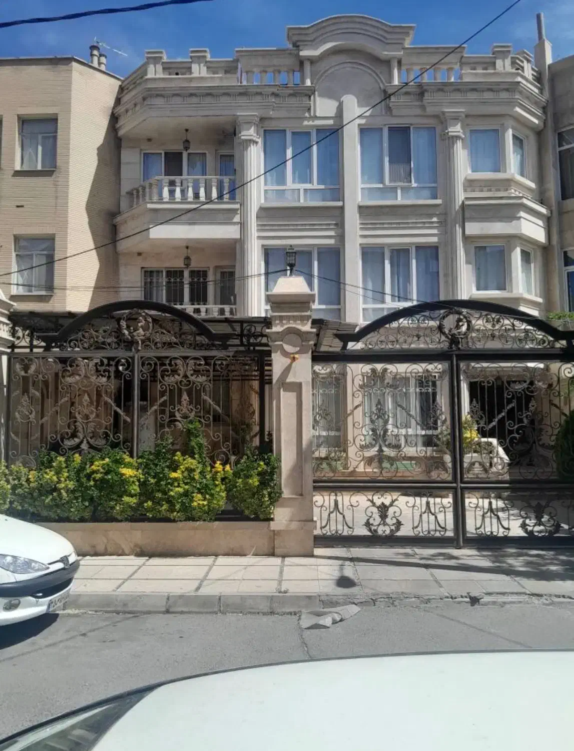سعادت آباد  ایثارگران شمالی 110 متر 2 خواب