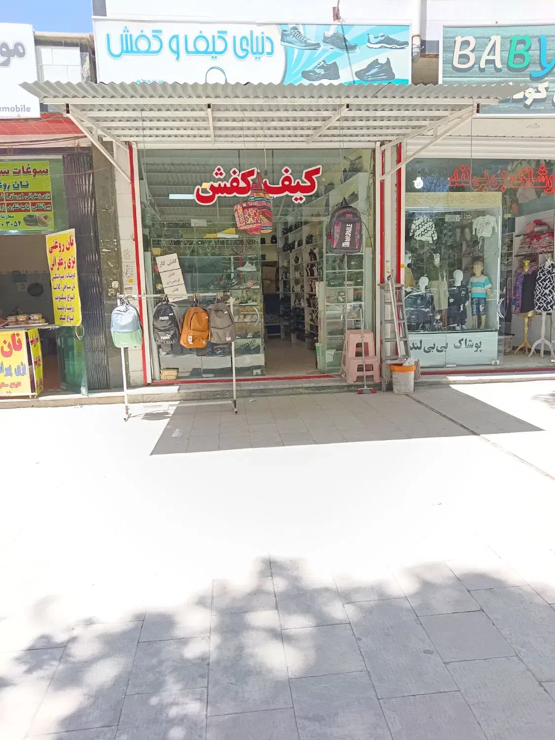 مغازه کرایه بلوار طاقبستان نبش کوچه ۱۲۱