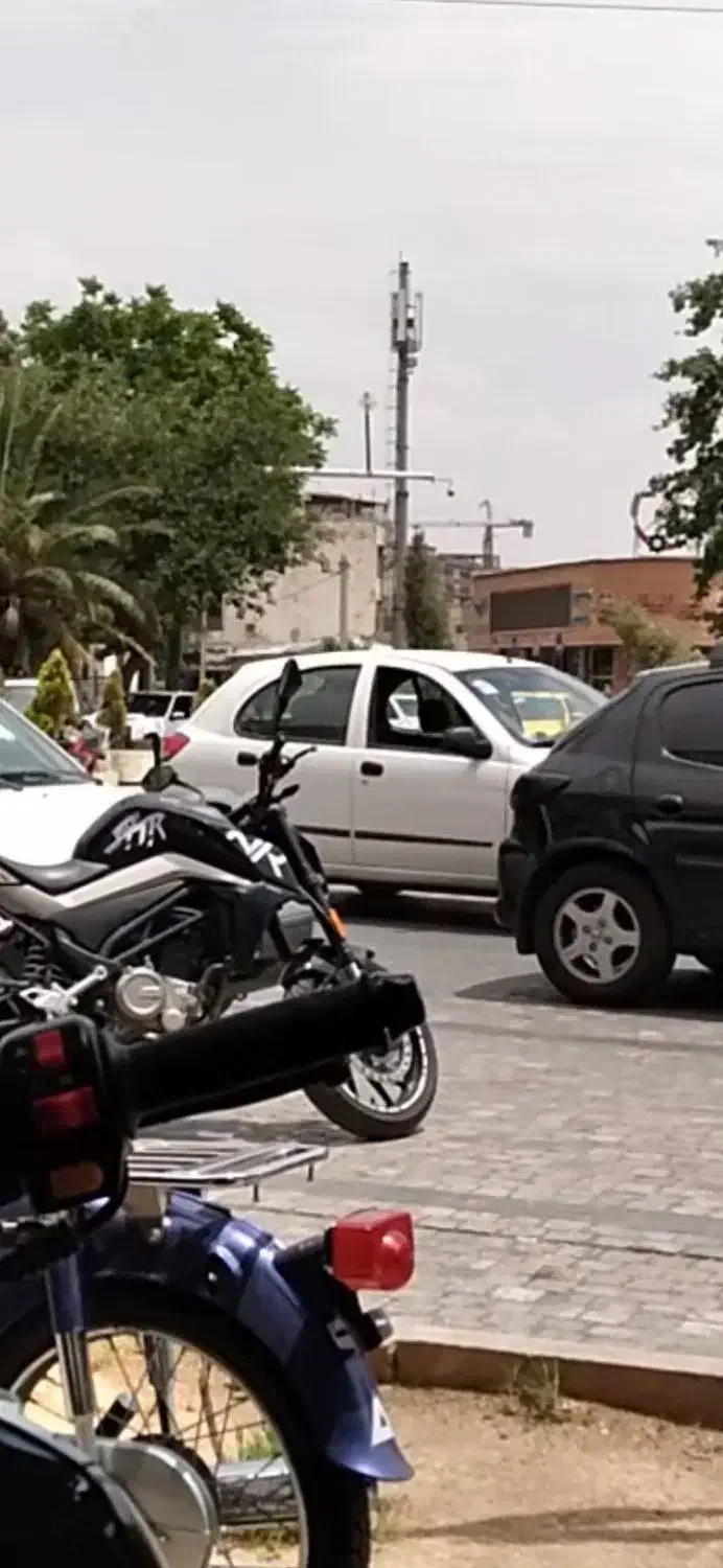 فروش تجاری با پاخور خوب ۹۵ متر