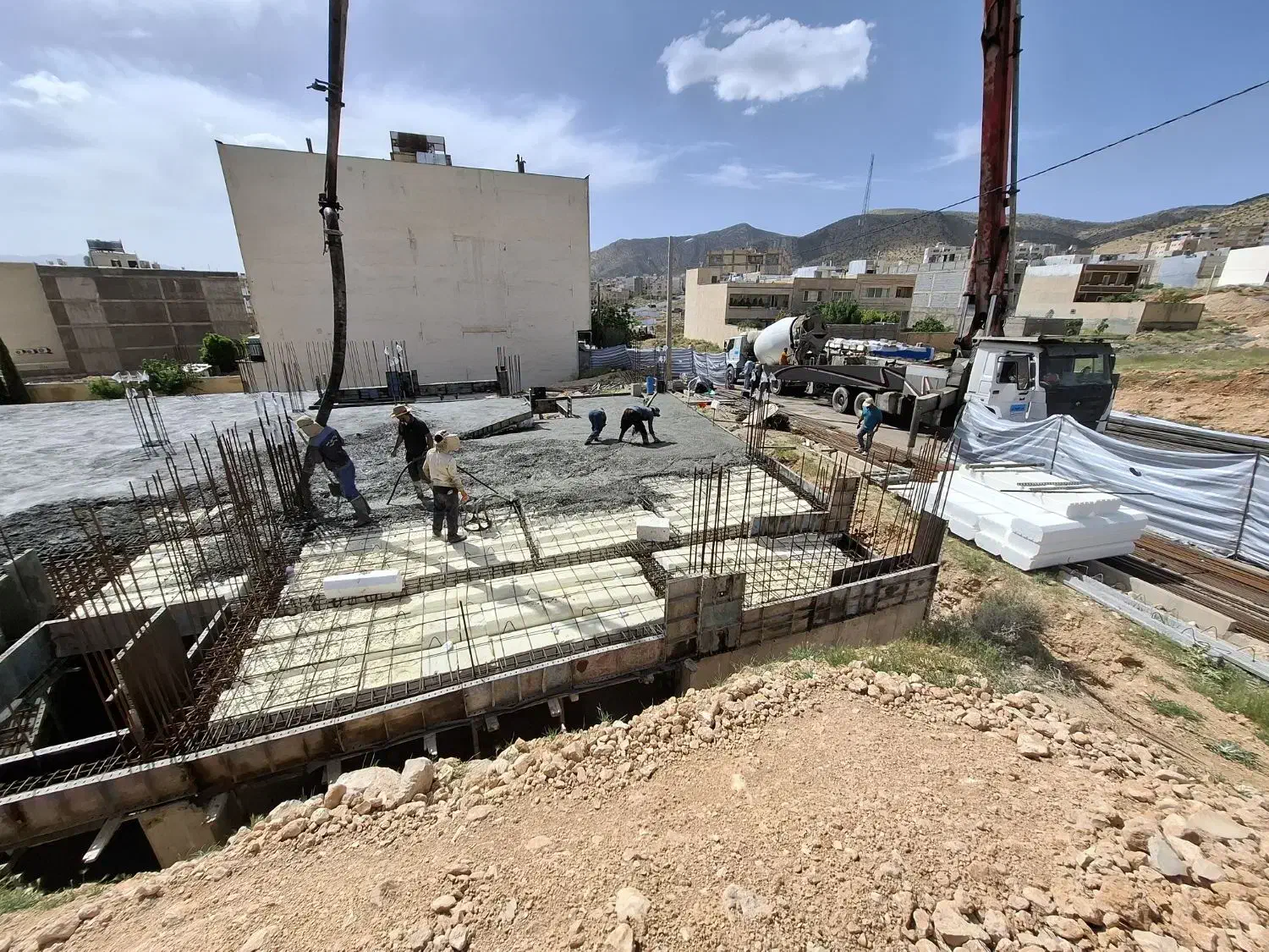فروش دوخواب در حال ساخت بلوار البرز