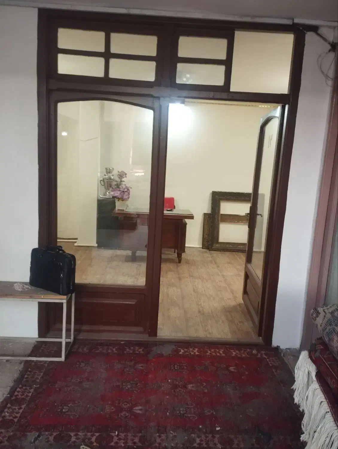 مغازه فروش فوری ۱۶ متری در پاساژ