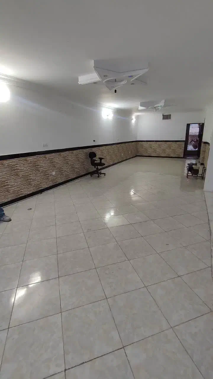 اجاره اداری ۱۲۰ متری خیابان اصلی نسیم شهر
