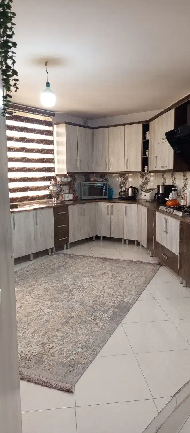 135متری میدان پارچین ابتدای بلواررحیمی باعدم خلاف
