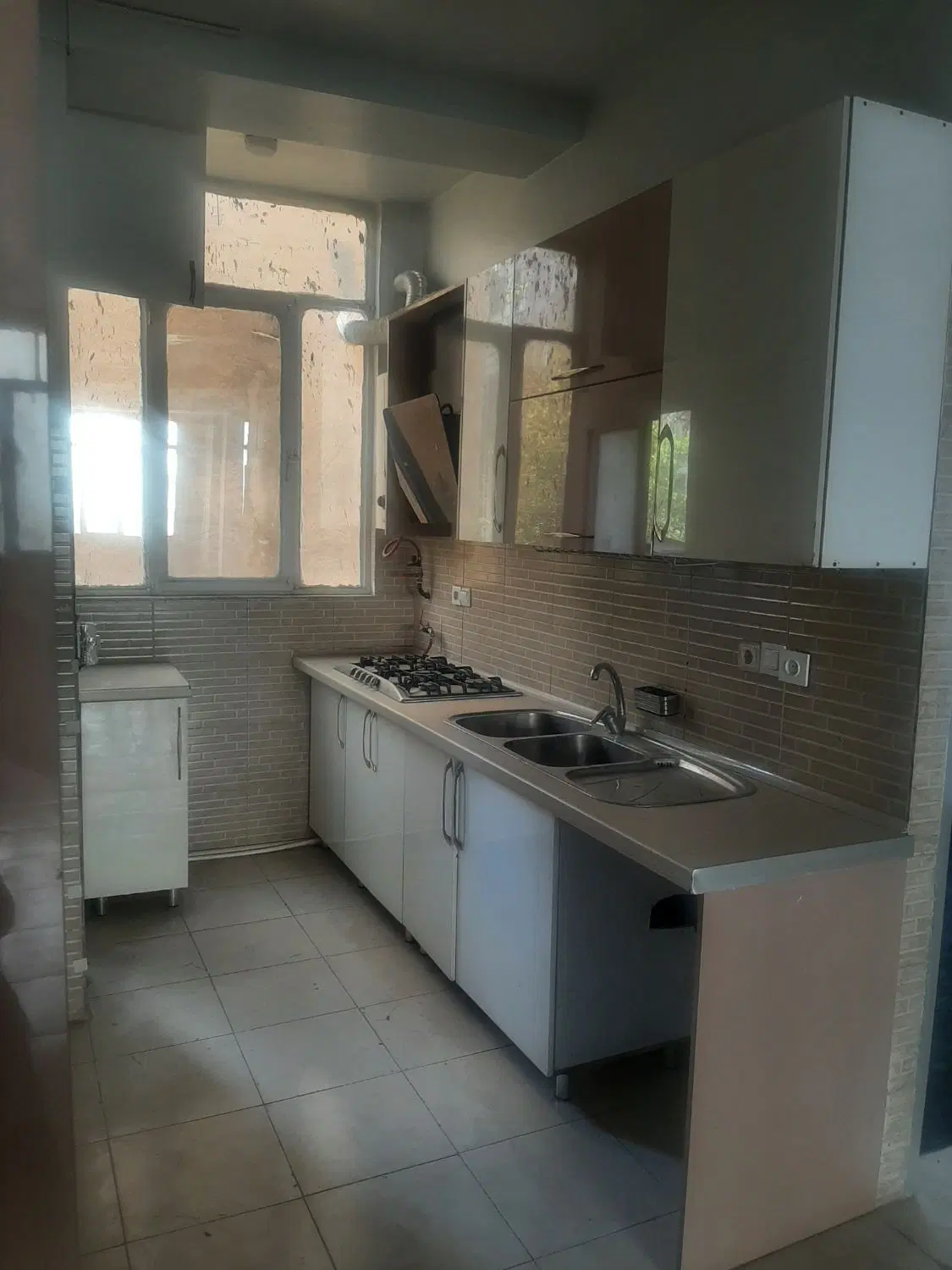آپارتمان ۶۵ متری رهن و اجاره