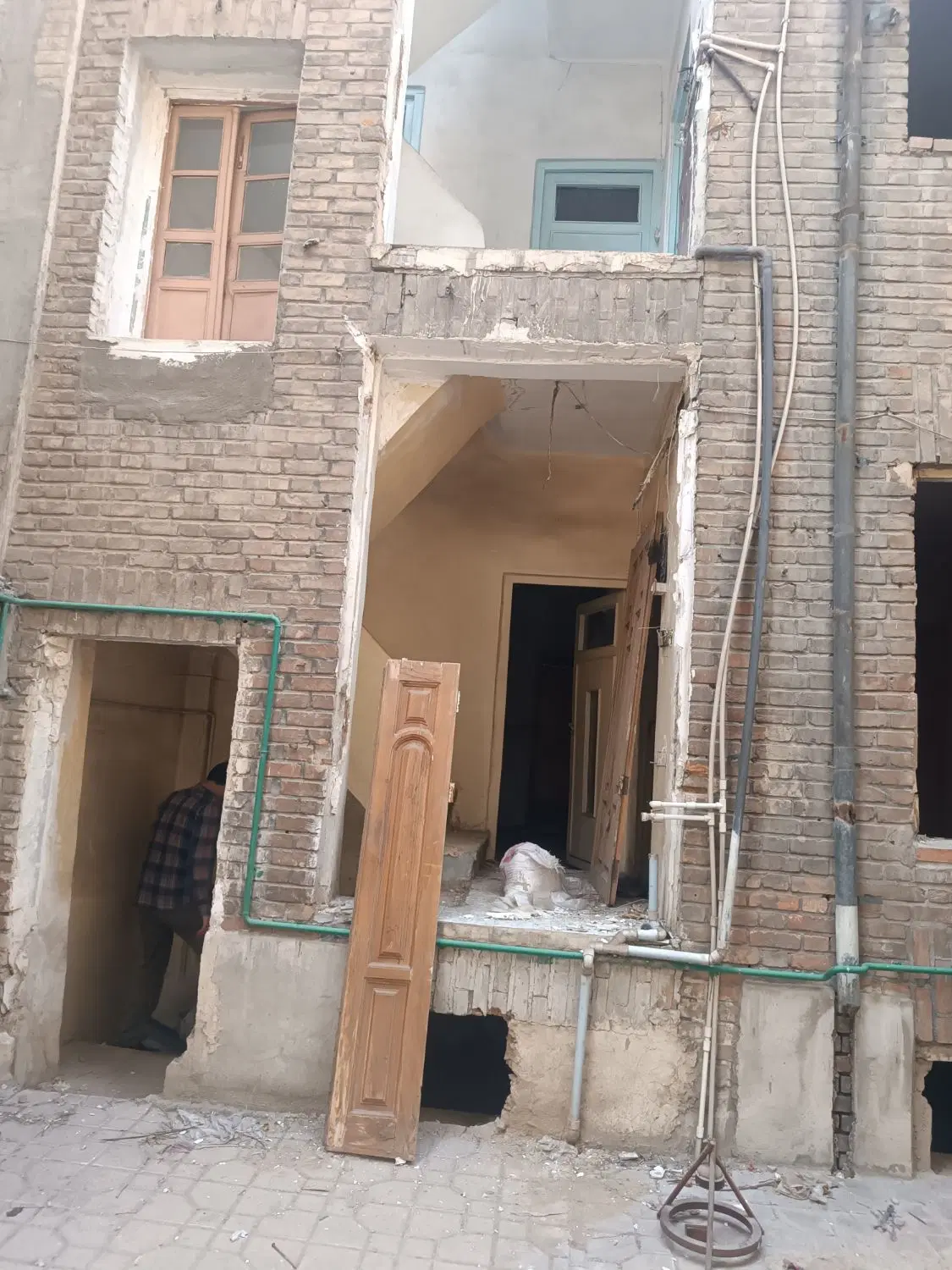 ۸۳ متر کلنگی مختاری شرقی با بر ۶ونیم متر