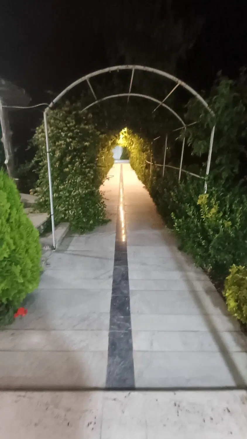 ویلا اجاره روانه در شهریار خرید و فروش رهن