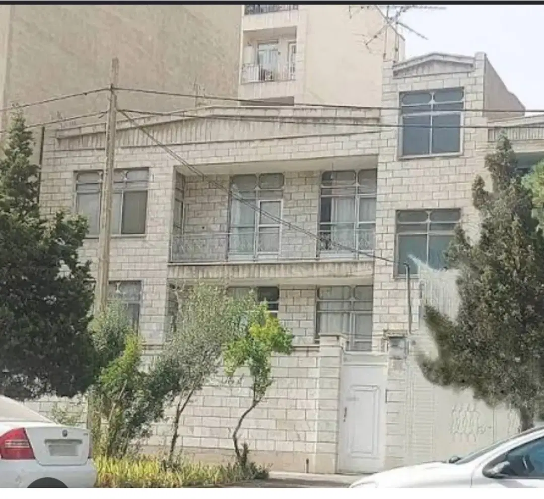 ۲۰۰ متر ، بر ۱۰ ، شمالی