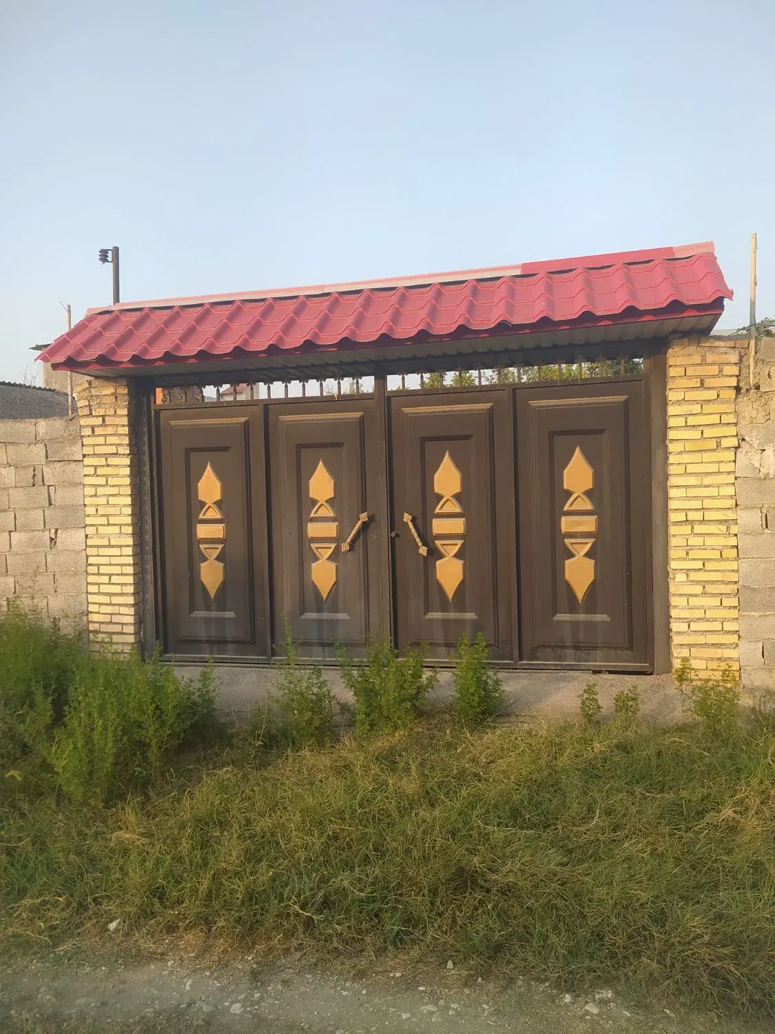 400متر زمین باغ دیوار کشی شده
