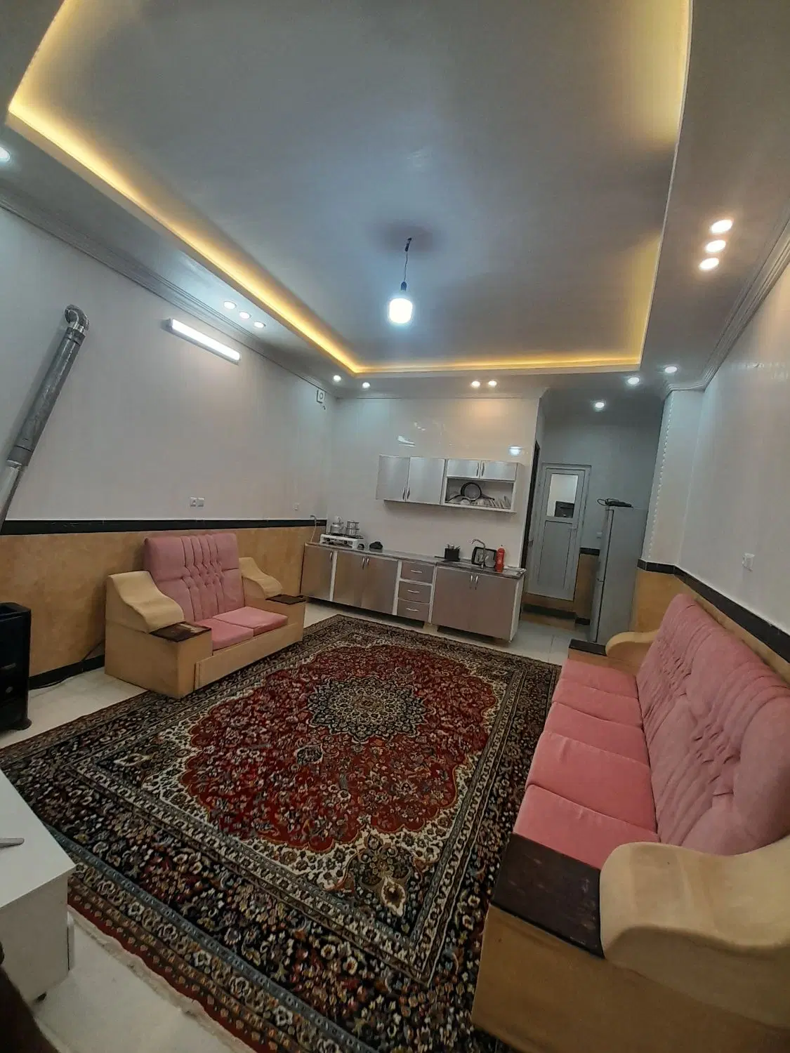 سویت نو ساخت ۶۰متری (دارای کولر گازی)