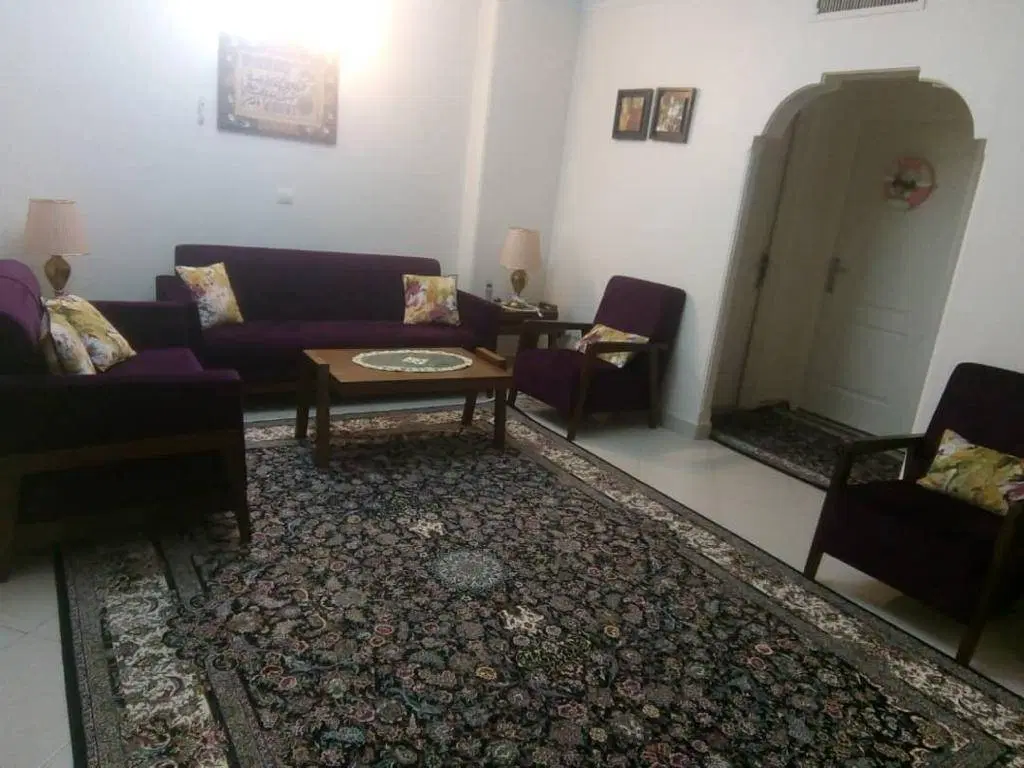 ۶۴ متر دو خواب در سبلان تک واحدی ۱۲ سال ساخت
