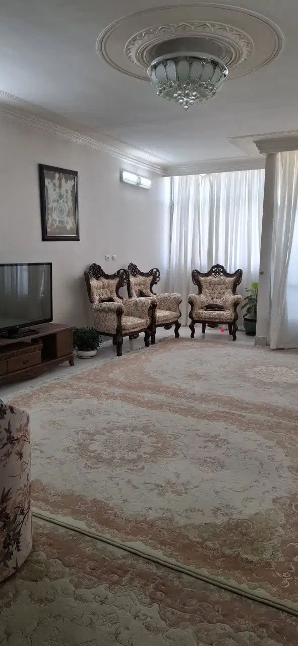 واحد مسکونی طبقه اول دوبر نور
