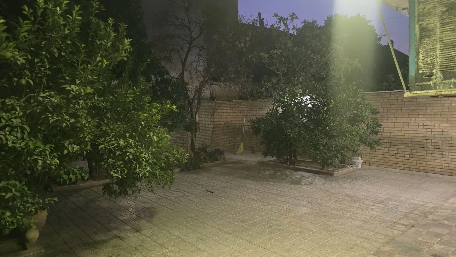رهن کامل ویلایی همکف دو خواب سیاحتگر