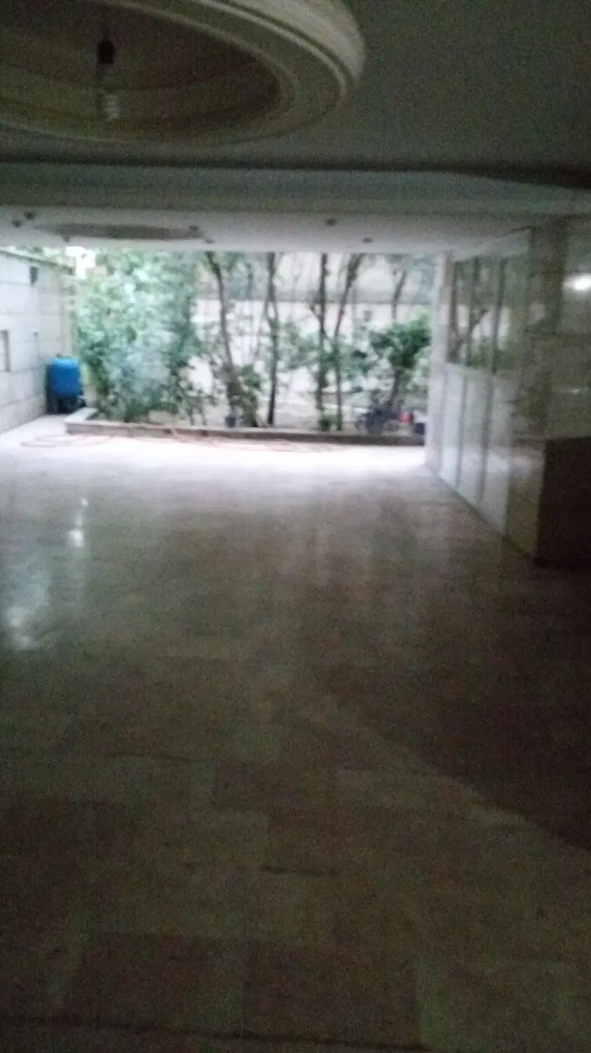 پارکینگ اصلی همکف