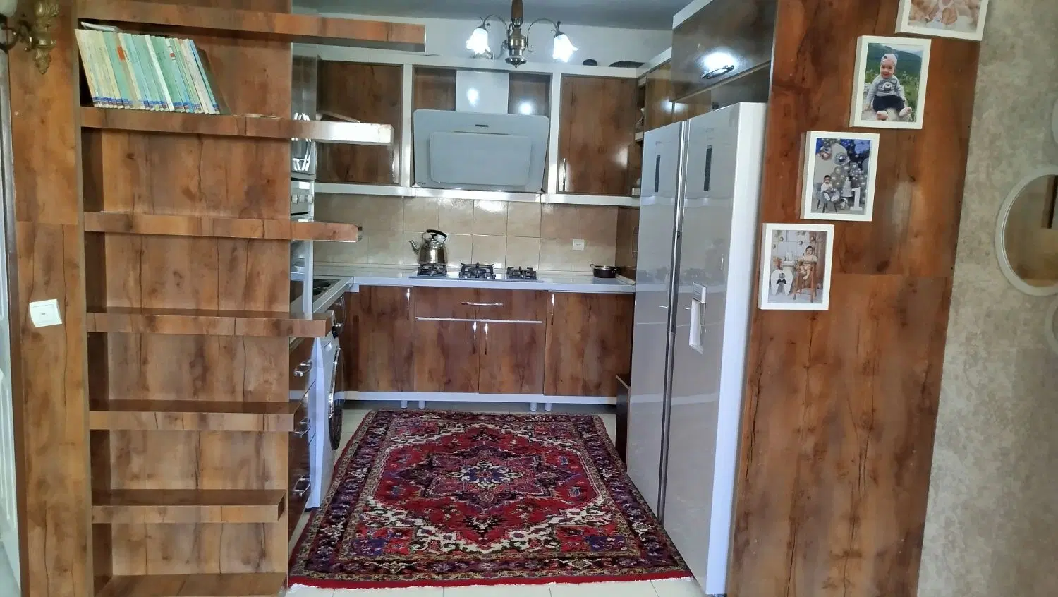 یک واحد آپارتمان درخیابان عباسی توانیر
