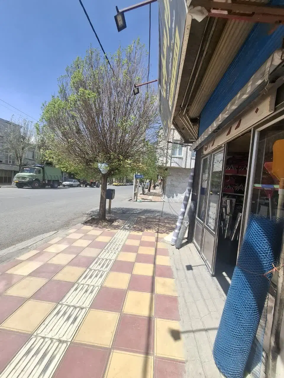 مغازه تجاری فروش