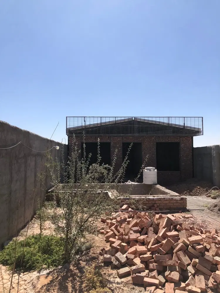 ده قصب نیمه کاره ساخته شده