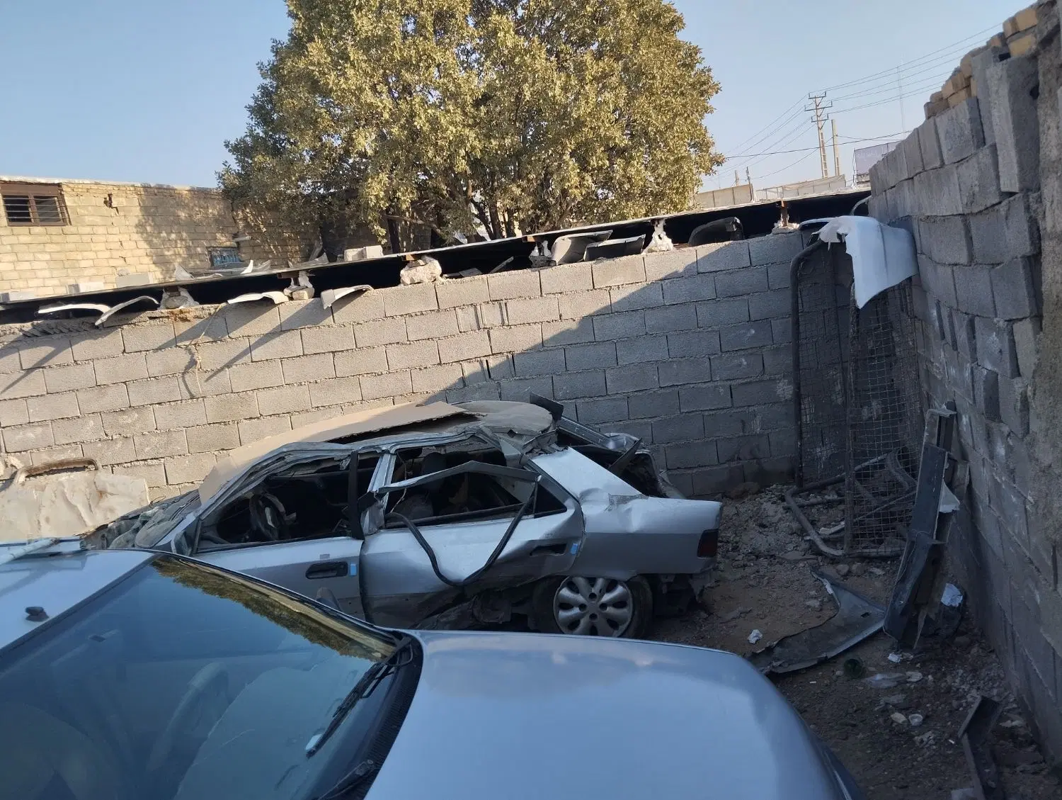 یک باب مغازه واقع در بنسجان