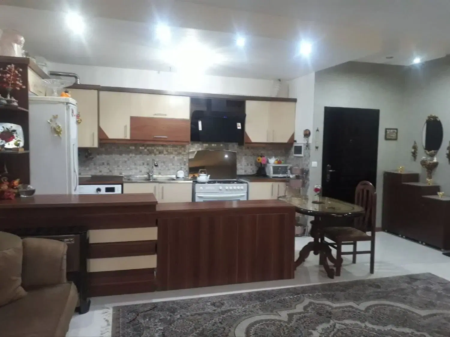 ۹۵متر ۸ واحدی سه اتاق خواب