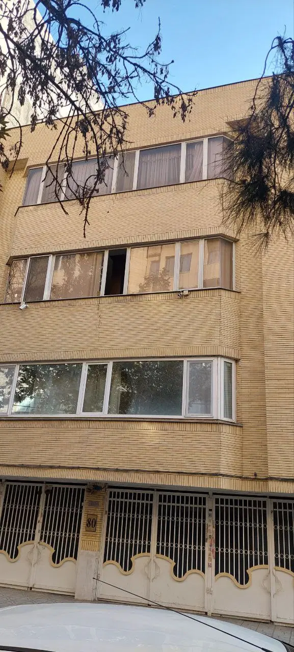 بی واسطه رهن اجاره ویلائی دربست۳واحدی۴۰۰متربنا