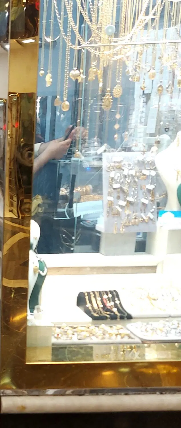 مغازه طلا فروشی