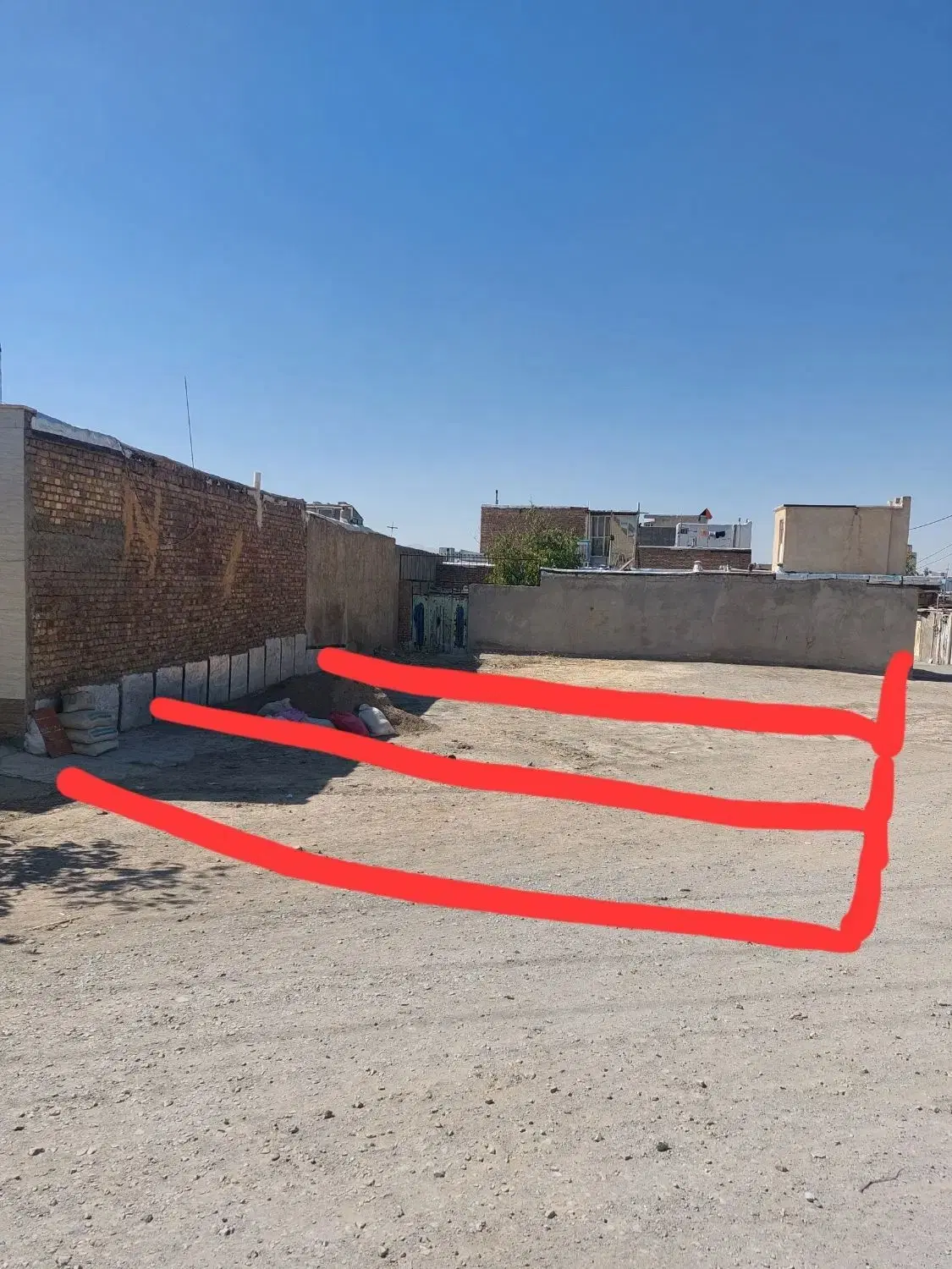زمین مسکونی