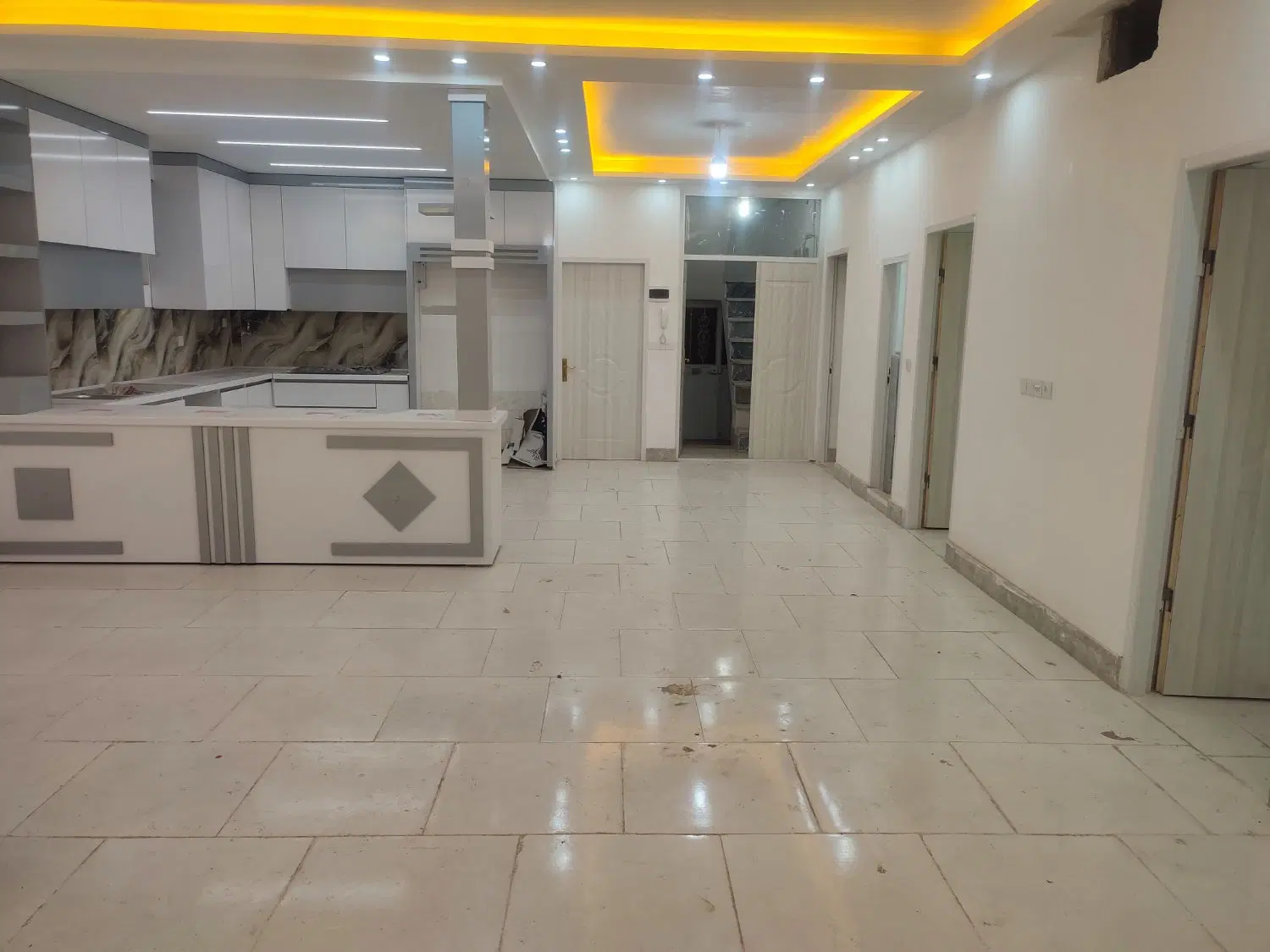 املاک رحمتی ویلای سنددارچهل متری 3خواب محراب