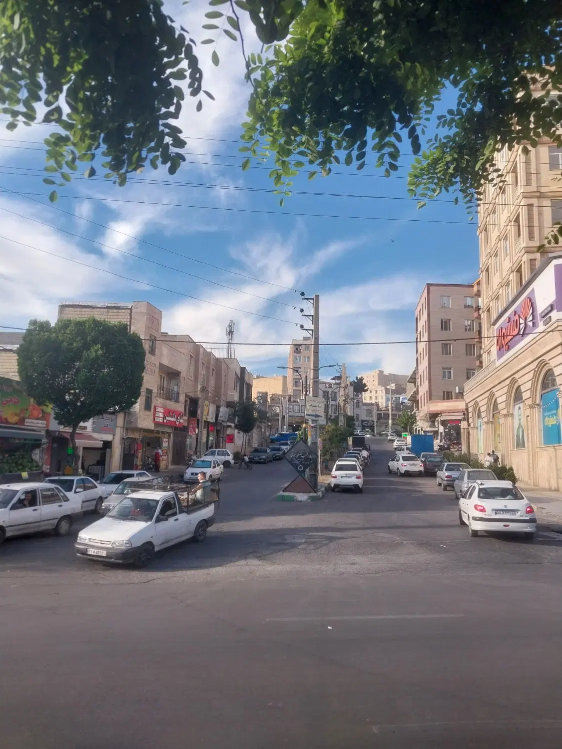 دو طبقه ملکیت چمران