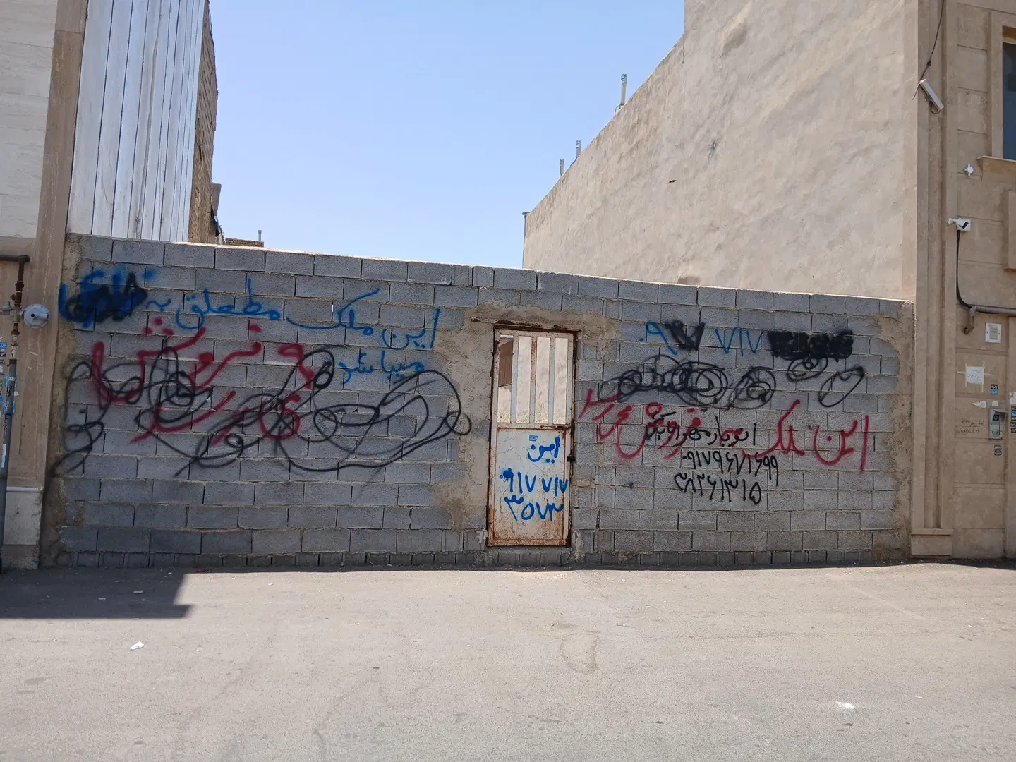 فروش زمین با مجوز ساخت وسند شش دانگ