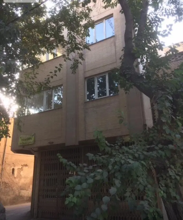 انبار تجاری