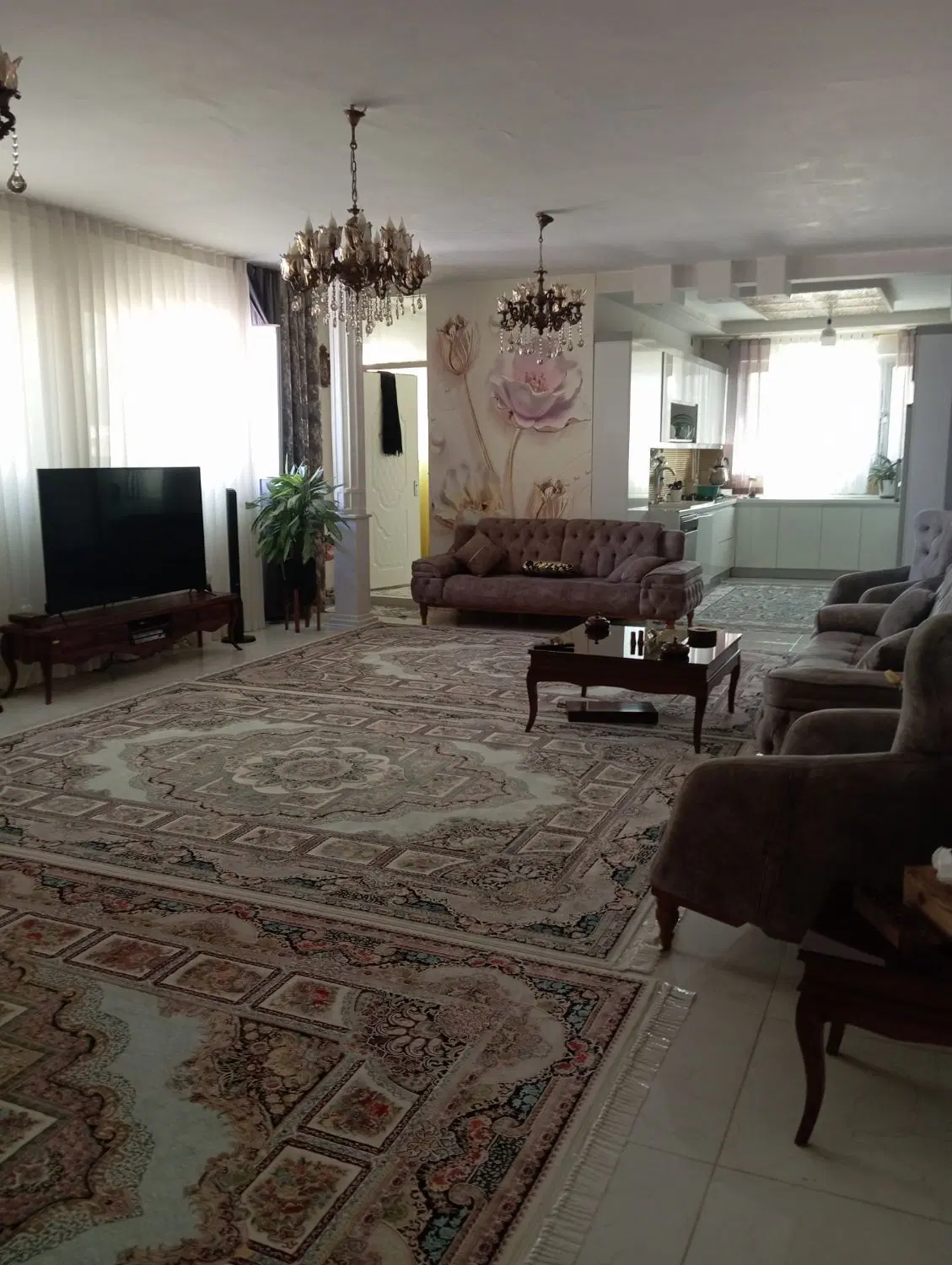 ۱۲۰ متری الهیه خیابان تختی