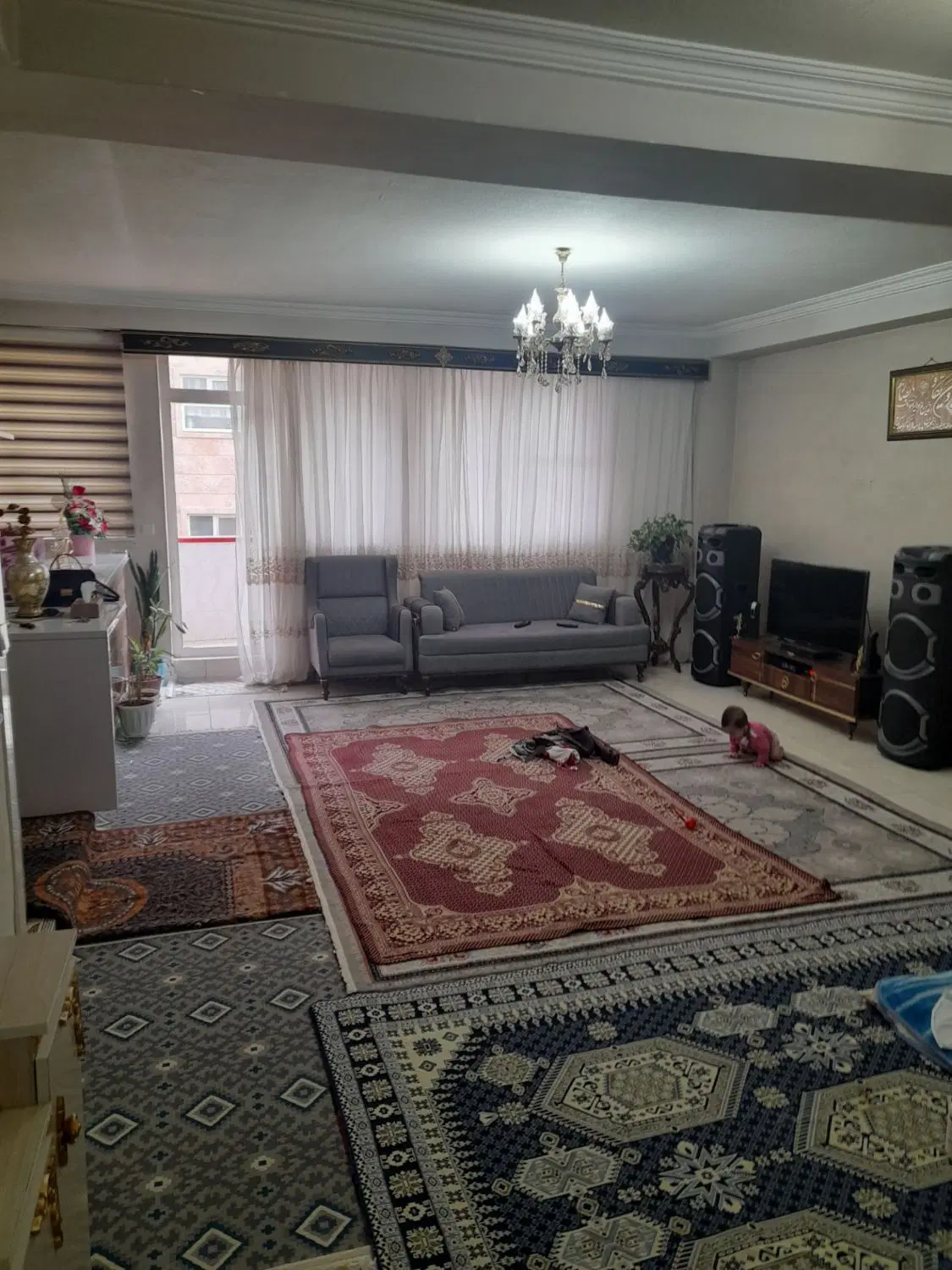آپارتمان تک واحدی