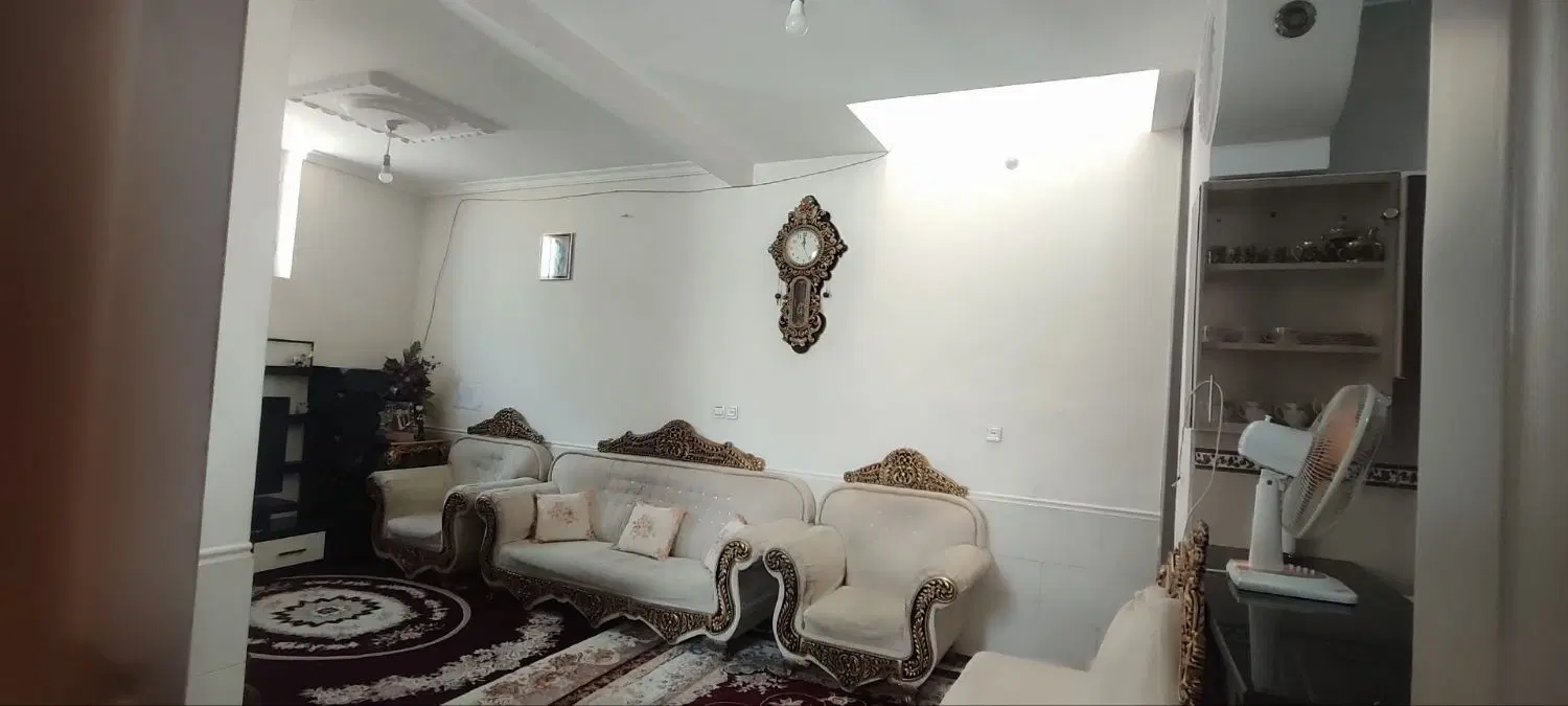 منزل دو خواب درب حیاط