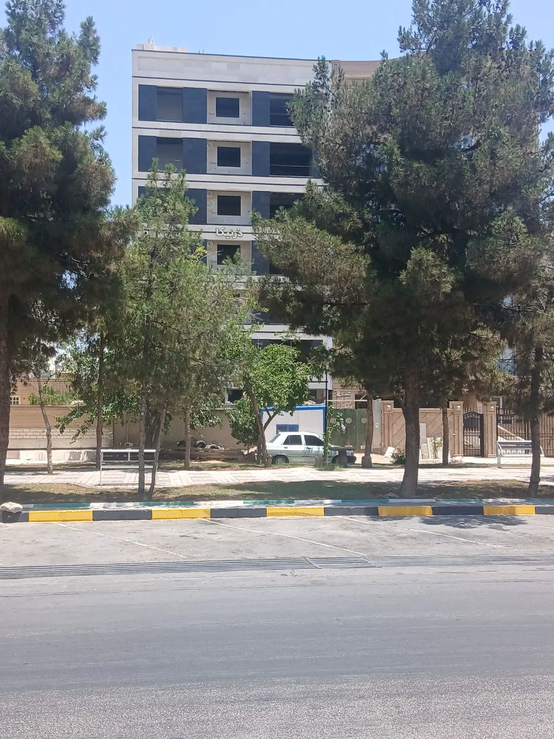 فروش اپارتمان دوخواب بر بلواررحمت