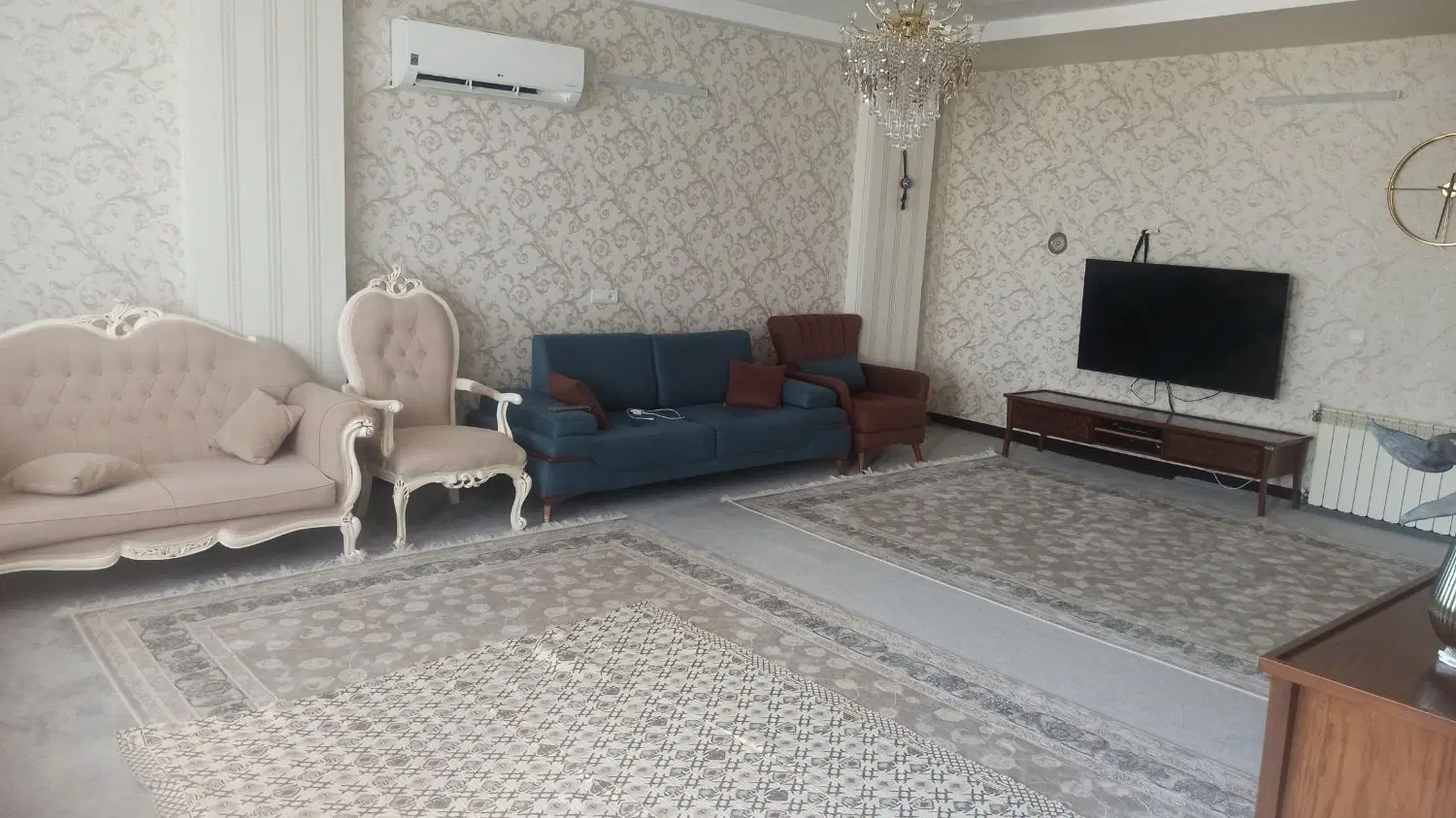 آپارتمان 120 متری میدان مرکزی خیابان نهم
