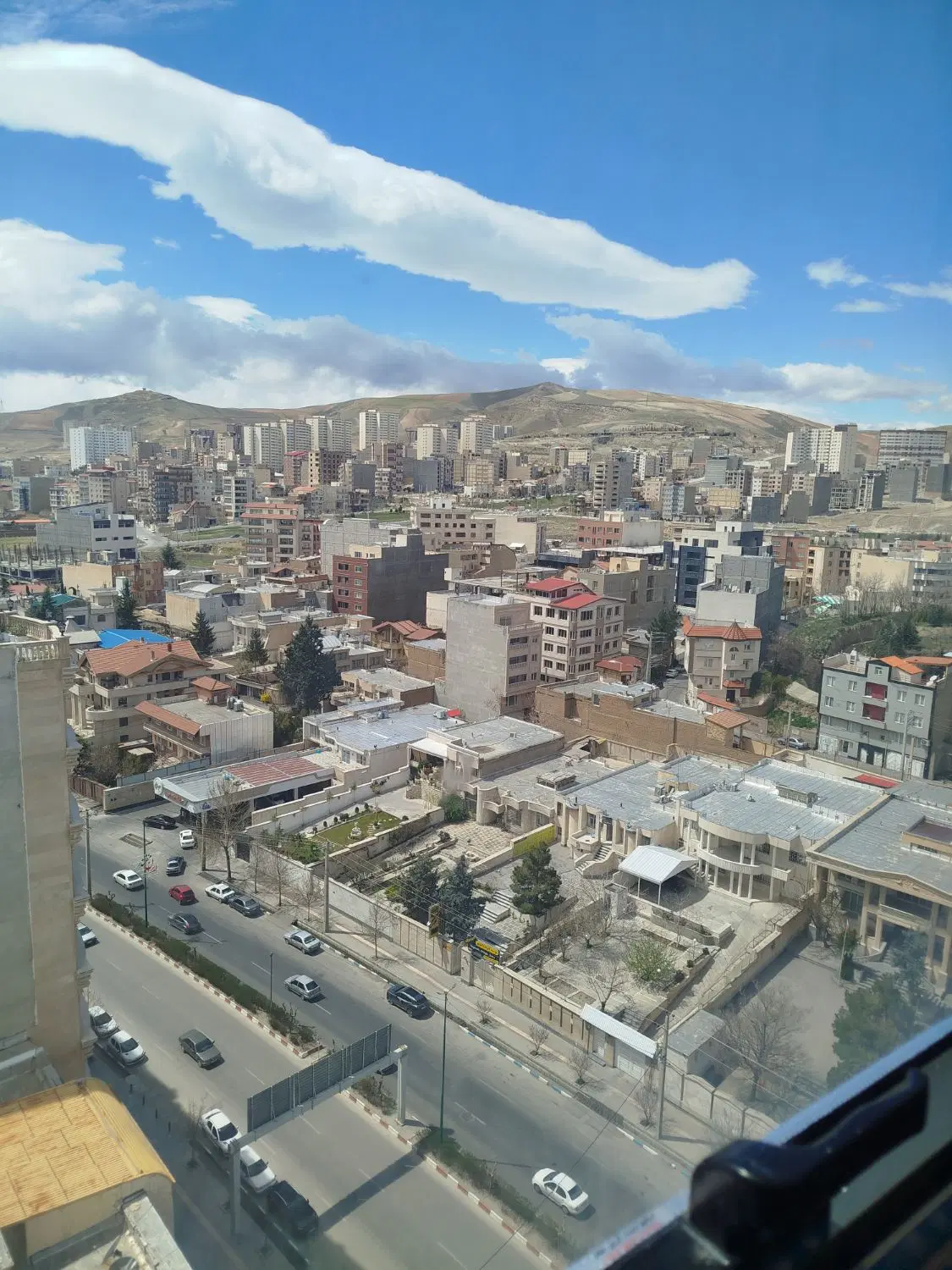 واحد آپارتمان دو واحد طبقه ۳ صد متر