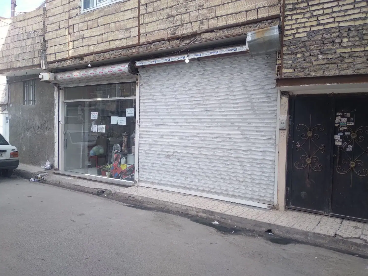 مغازه در بلوار طبرسی میباشد